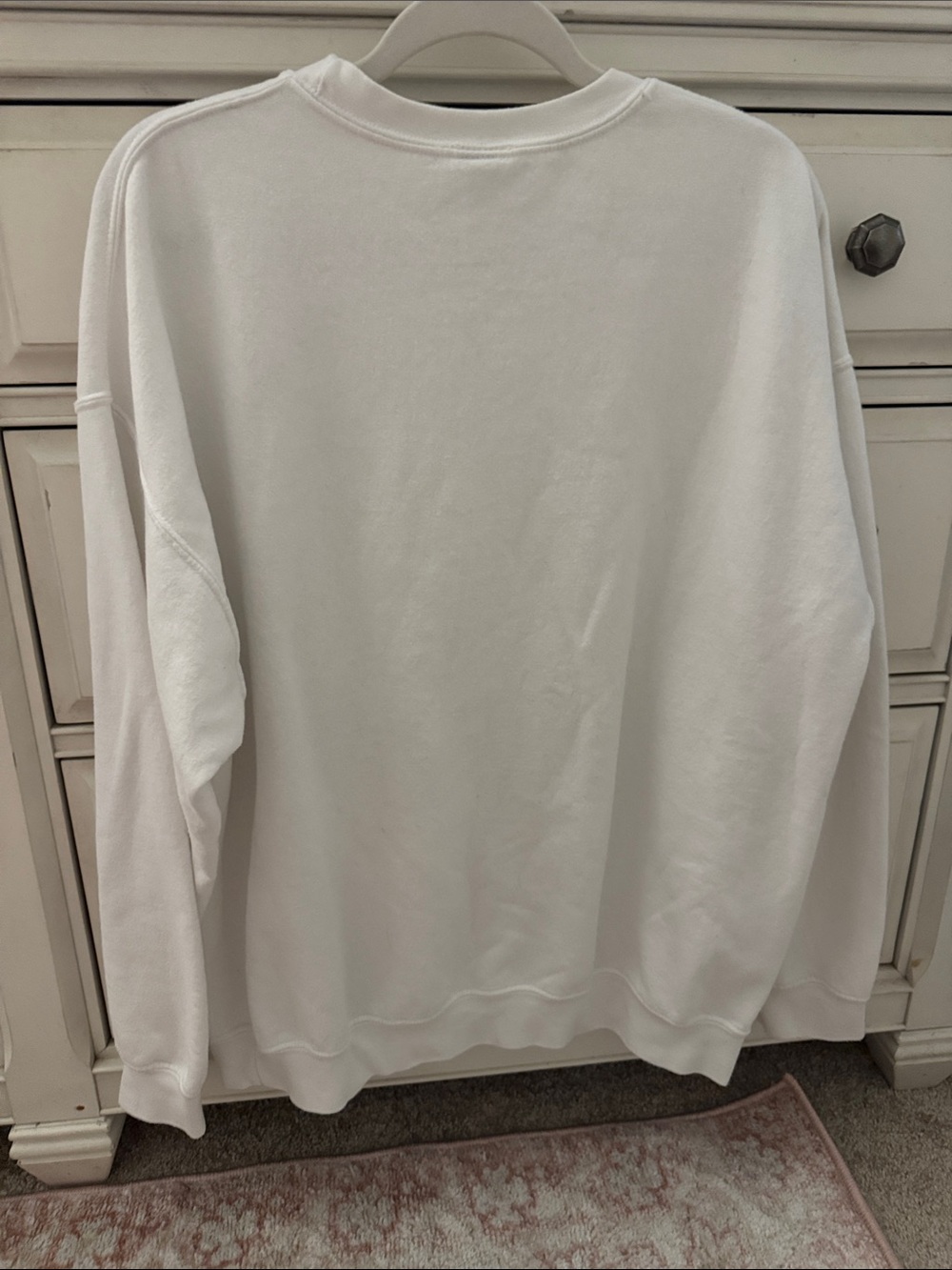 Minnie Crewneck - Picture 3 of 3